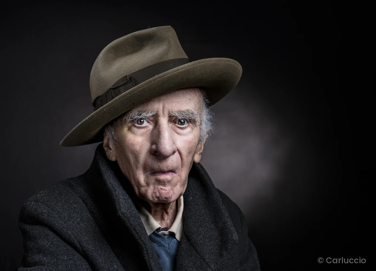 Portrait d'un homme au chapeau