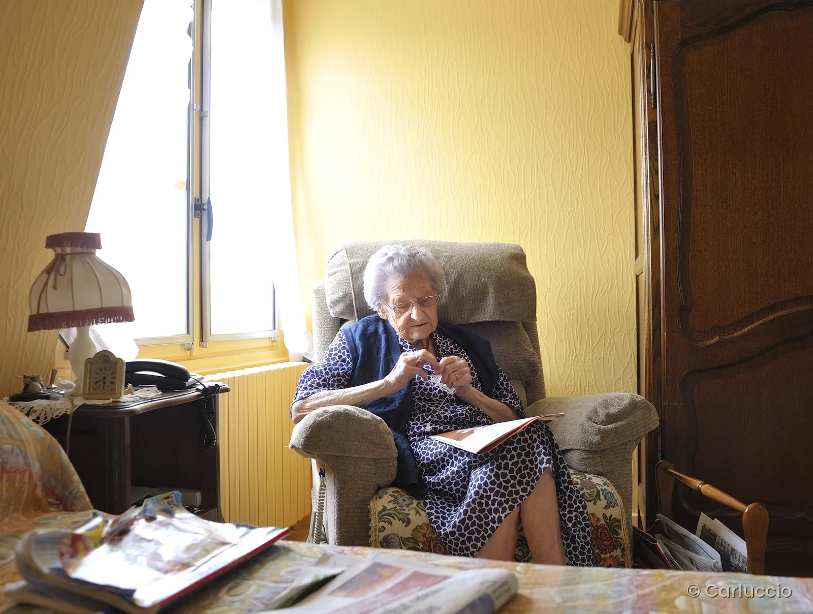 Résidente dans un fauteuil