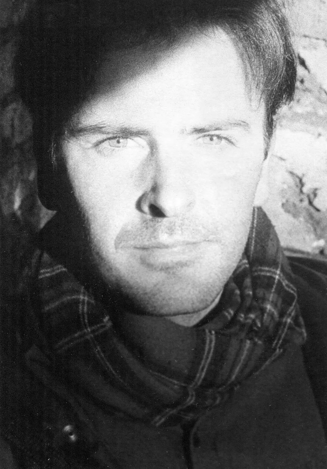 Portrait en noir et blanc de Didier Carluccio à ses débuts